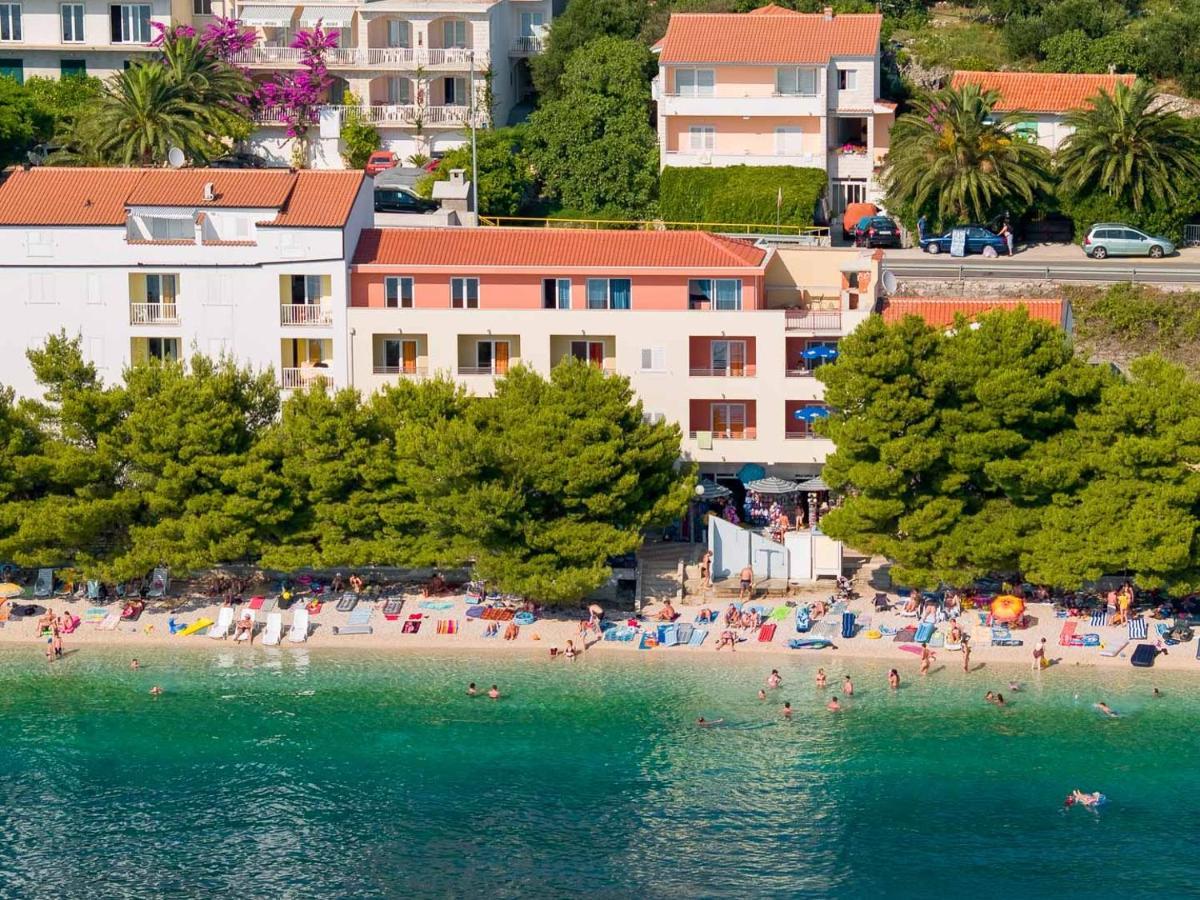 Apartments Promenada - Beachfront 투체피 외부 사진
