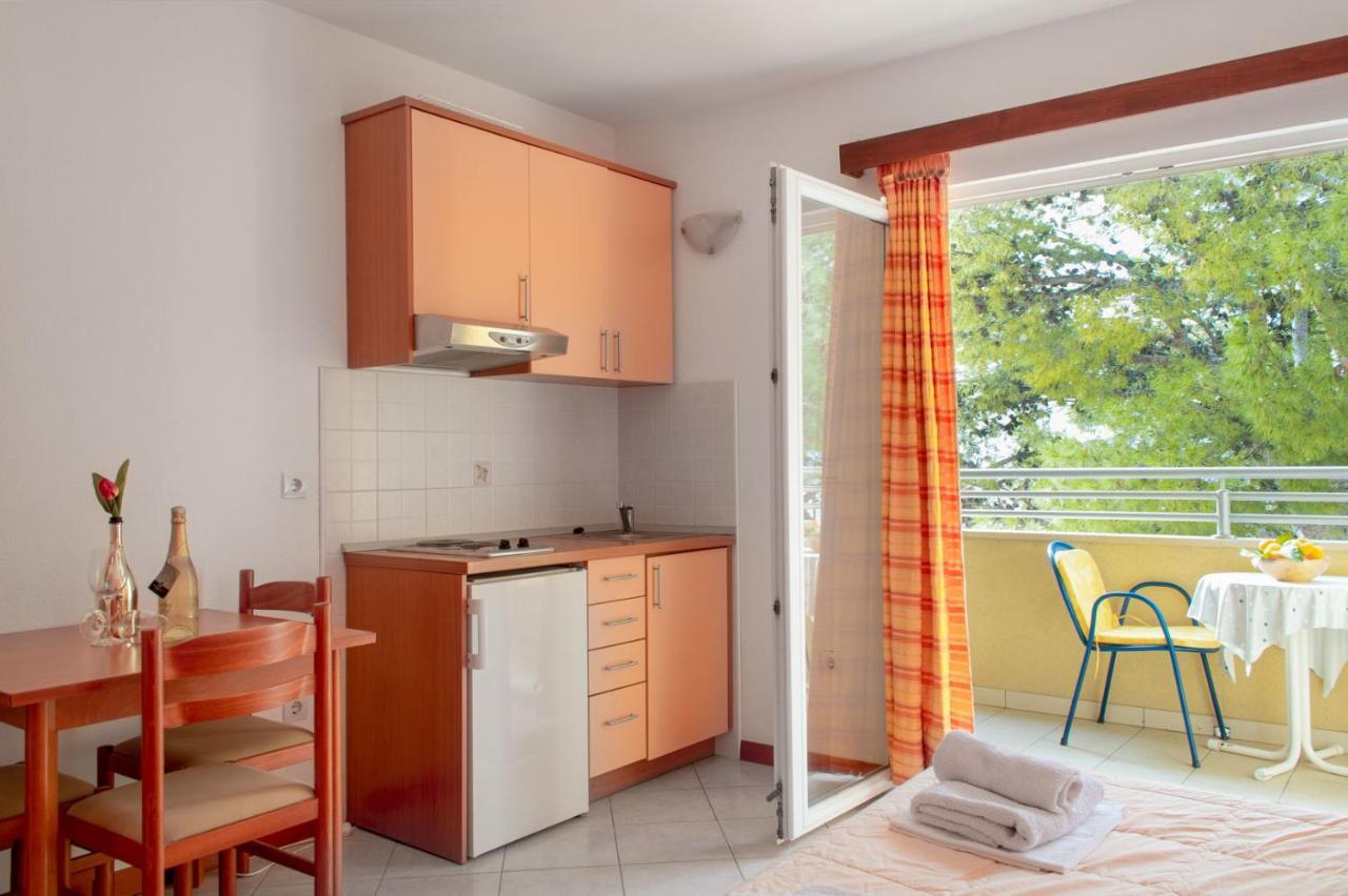 Apartments Promenada - Beachfront 투체피 외부 사진