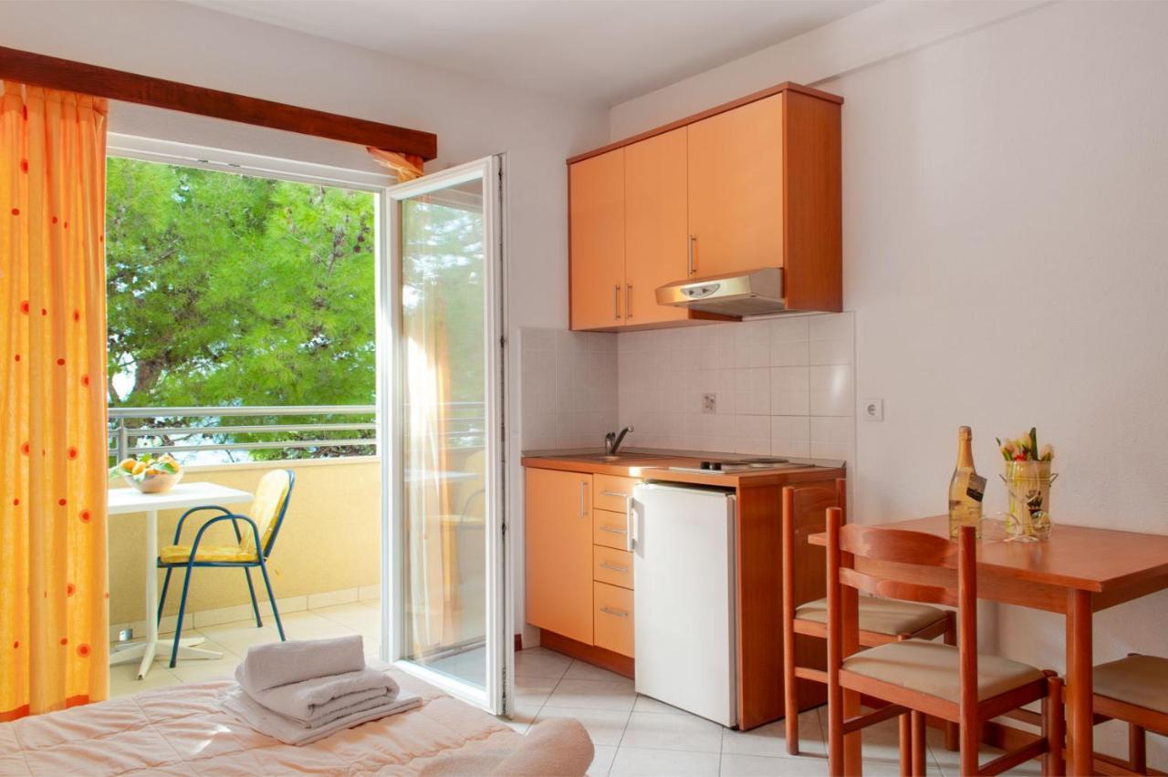 Apartments Promenada - Beachfront 투체피 외부 사진